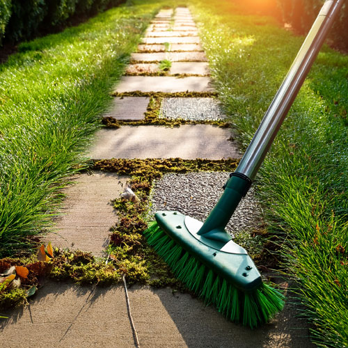 Nettoyer vos allées de jardin
